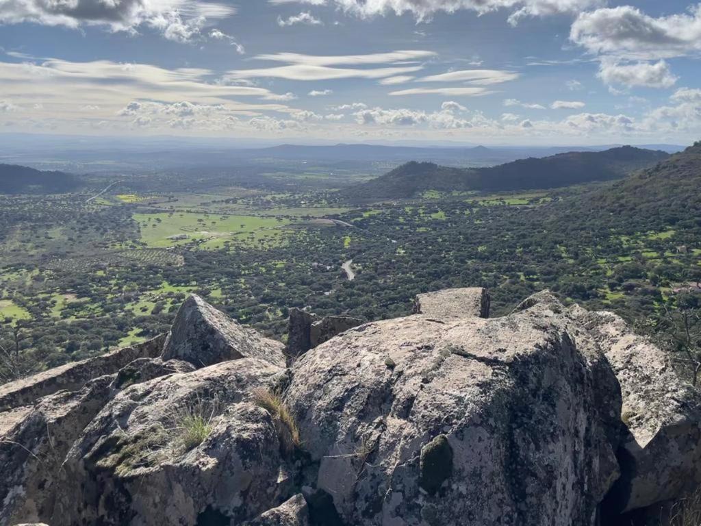 Vuelos De Montana L Montánchez المظهر الخارجي الصورة